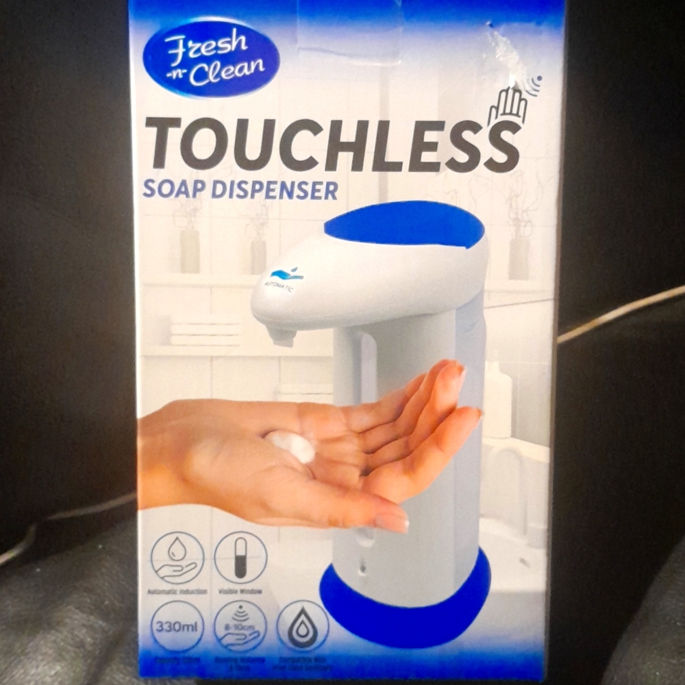 Fresh n Clean Touchless Soap Dispenser. Motion activated. New Sealed.